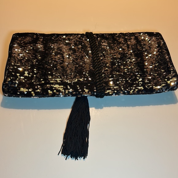 White House Black Market Sequin Clutch - Picture 2 of 6